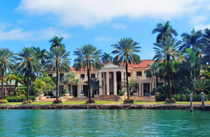 Luxury Landscapes, Palm Beach Home Pros